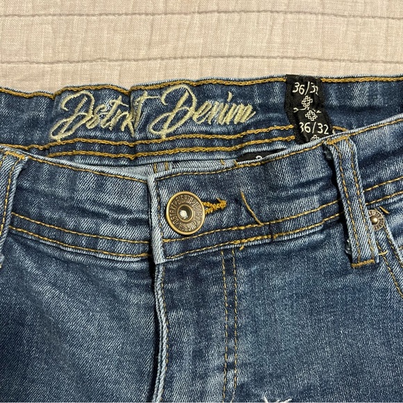 DSTRKT DENIM DISTRESSED JEANS "DIAMOND" EMBROIDERED SIZE 36 VINTAGE BLUE - Picture 2 of 15